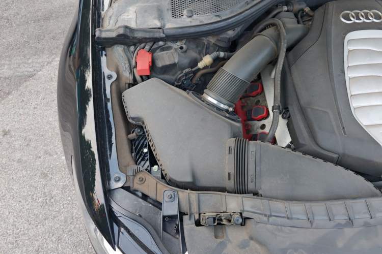 Used Audi A6L 2016 30 FSI Comfort Version Engine Bay Right