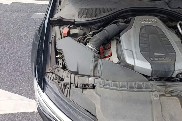Used Audi A6L 2016 45 TFSI quattro Sport Edition Engine Bay Right