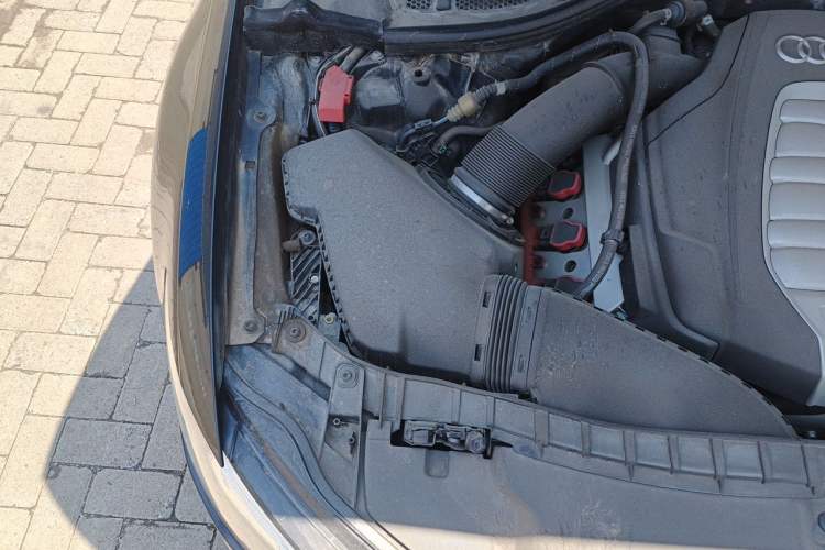 Used Audi A6L 2016 30 FSI Comfort Version Engine Bay Right