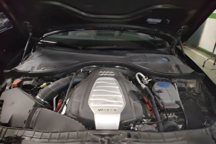 Used Audi A6L 2016 30 FSI Comfort Version Engine Bay