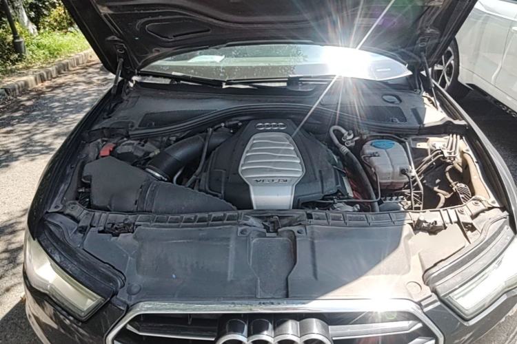 Used Audi A6L 2016 30 FSI Comfort Version Engine Bay