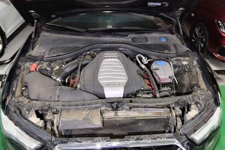 Used Audi A6L 2016 30 FSI Technology Model Engine Bay