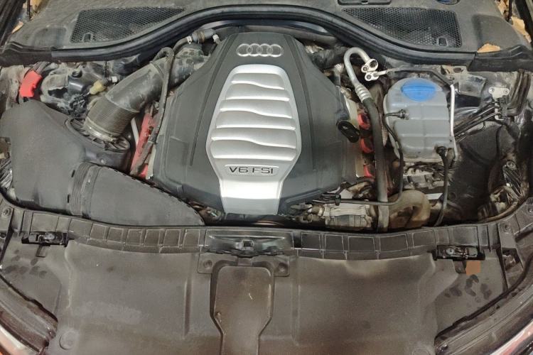 Used Audi A6L 2016 30 FSI Comfort Version Engine Bay