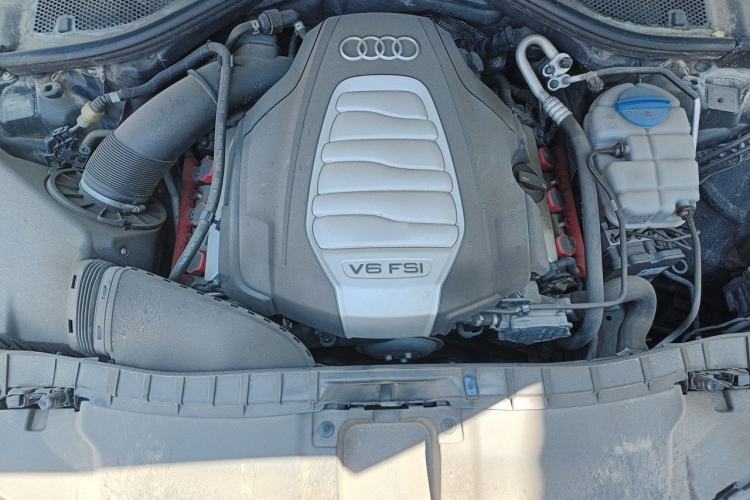 Used Audi A6L 2016 30 FSI Comfort Version Engine Bay