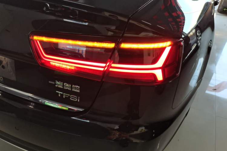 Used Audi A6L 2016 TFSI Technology Edition Exterior 3