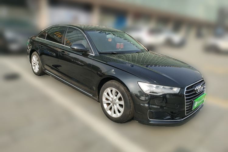 Used Audi A6L 2016 TFSI Technology Edition Front Right 45 Deg