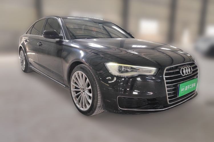 Used Audi A6L 2016 TFSI Technology Edition Front Right 45 Deg