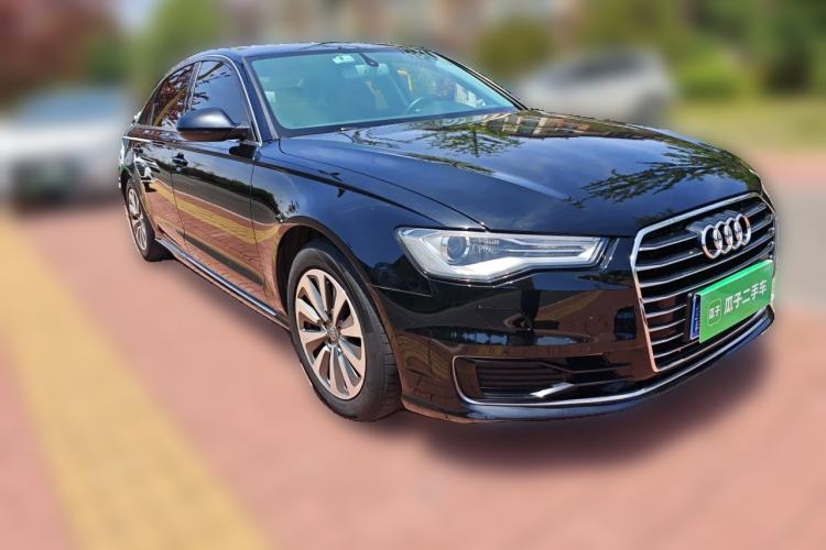 Used Audi A6L 2016 TFSI Technology Edition Front Right 45 Deg