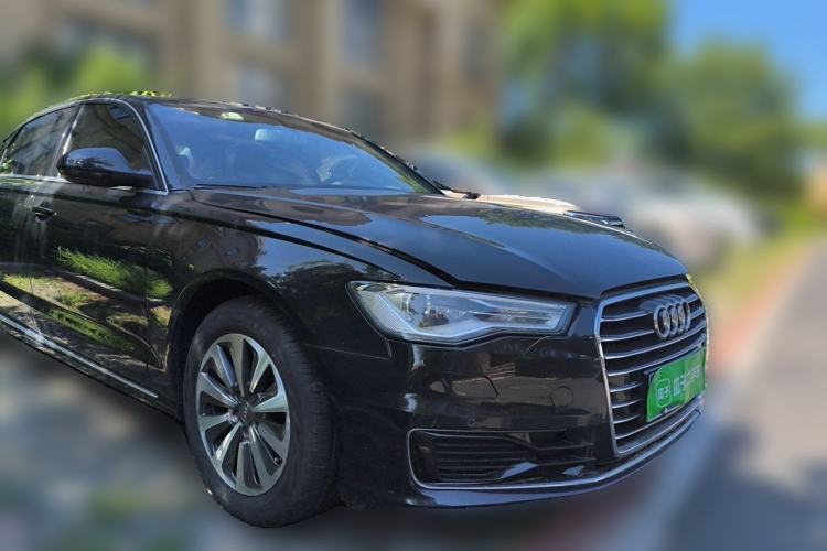 Used Audi A6L 2016 TFSI Technology Edition Front Right 45 Deg
