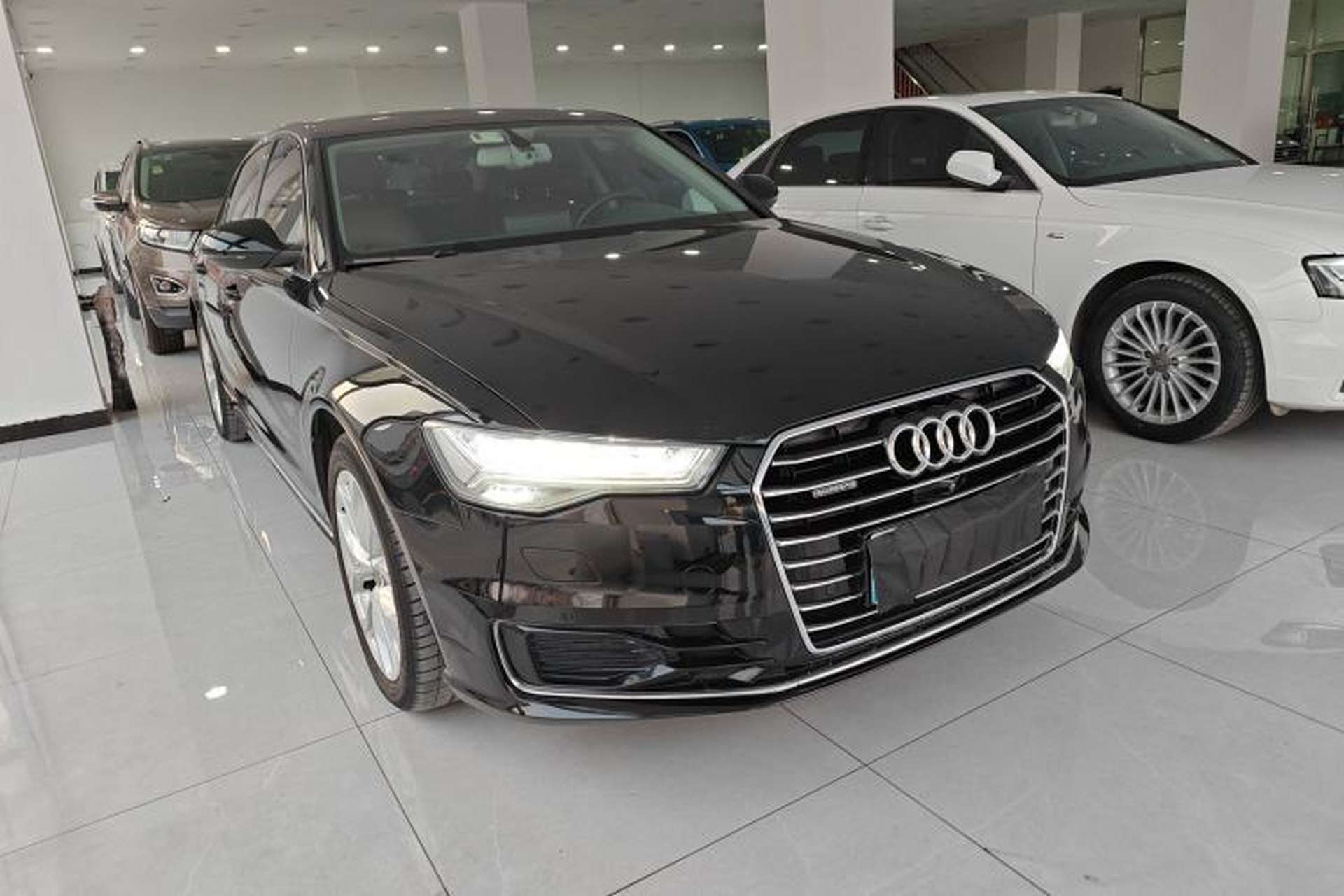 Used Audi A6L 2016 TFSI Sport Edition Front Right 45 Deg