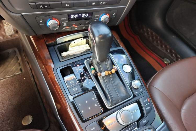 Used Audi A6L 2016 30 FSI Comfort Version Gear Lever
