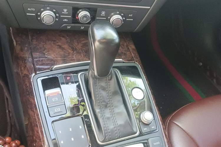 Used Audi A6L 2016 TFSI Technology Edition Gear Lever