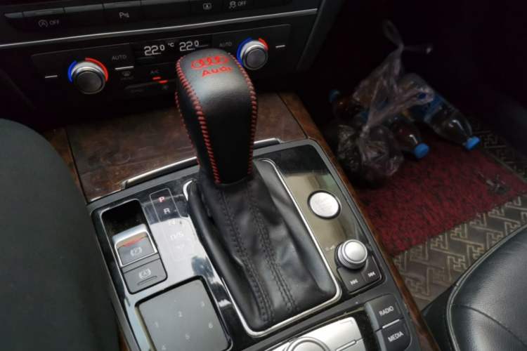 Used Audi A6L 2016 30 FSI Comfort Version Gear Lever