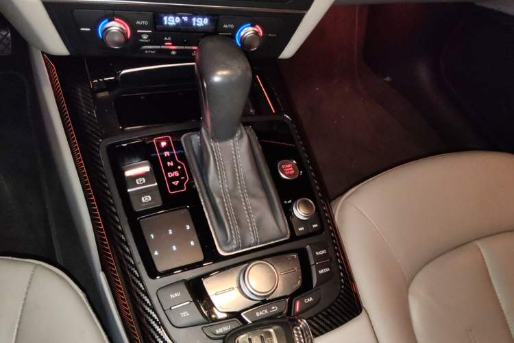 Used Audi A6L 2016 30 FSI Comfort Version Gear Lever