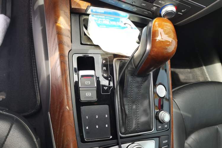 Used Audi A6L 2016 TFSI Sport Edition Gear Lever