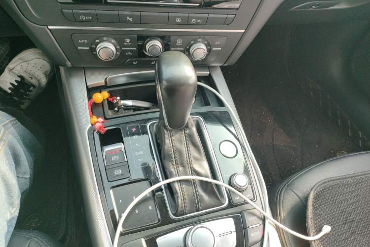 Used Audi A6L 2016 TFSI Technology Edition Gear Lever