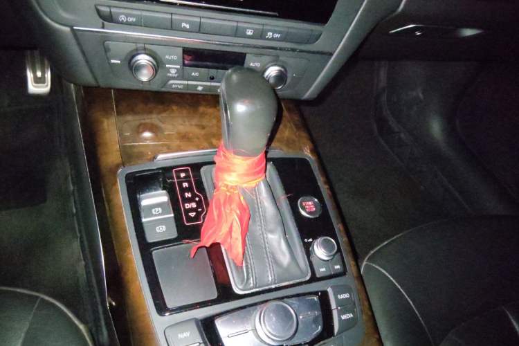 Used Audi A6L 2016 30 FSI Comfort Version Gear Lever