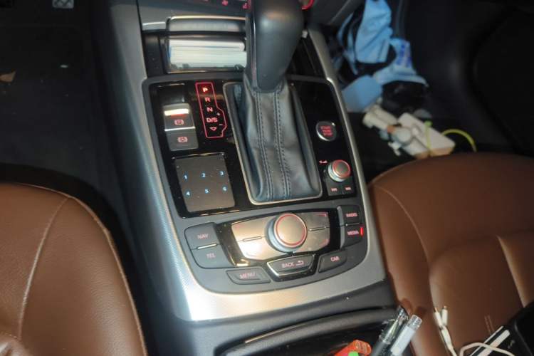Used Audi A6L 2016 TFSI Sport Edition Gear Lever