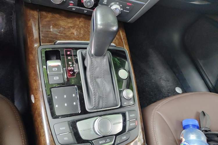 Used Audi A6L 2016 TFSI Technology Edition Gear Lever