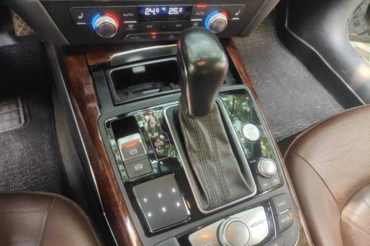 Used Audi A6L 2016 30 FSI Comfort Version Gear Lever