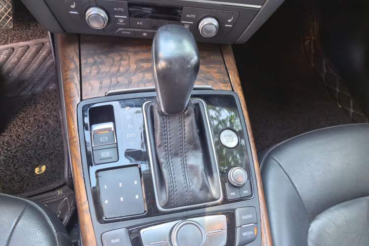 Used Audi A6L 2016 TFSI Comfort Model Gear Lever