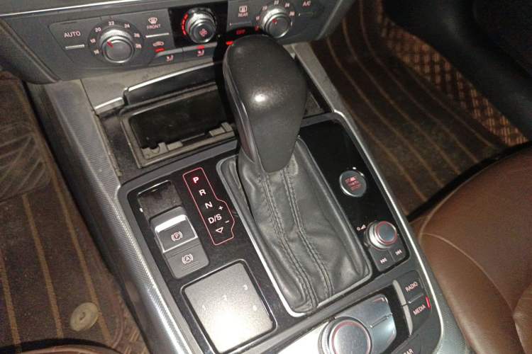 Used Audi A6L 2016 30 FSI Comfort Version Gear Lever