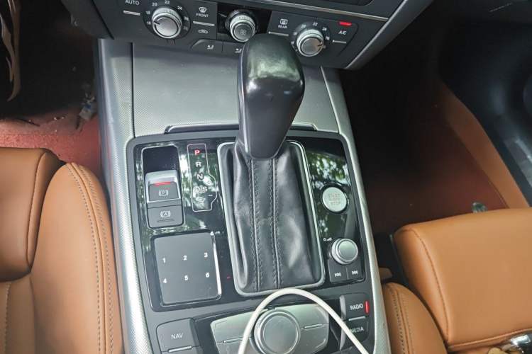 Used Audi A6L 2016 TFSI Technology Edition Gear Lever
