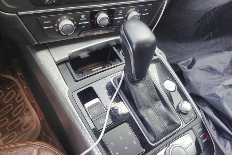 Used Audi A6L 2016 30 FSI Technology Model Gear Lever