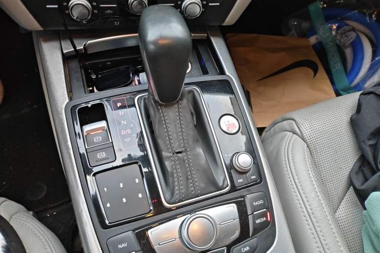 Used Audi A6L 2016 TFSI Technology Edition Gear Lever
