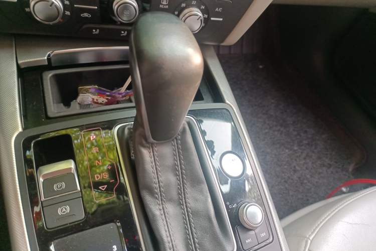 Used Audi A6L 2016 TFSI Technology Edition Gear Lever