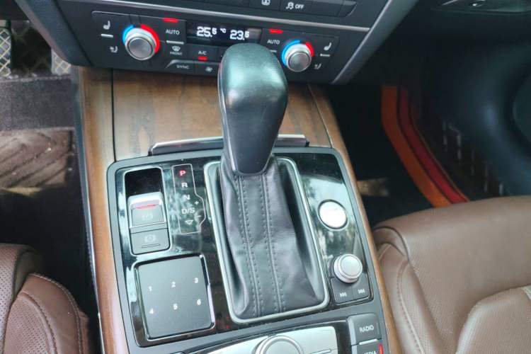 Used Audi A6L 2016 50 TFSI quattro Luxury Edition Gear Lever