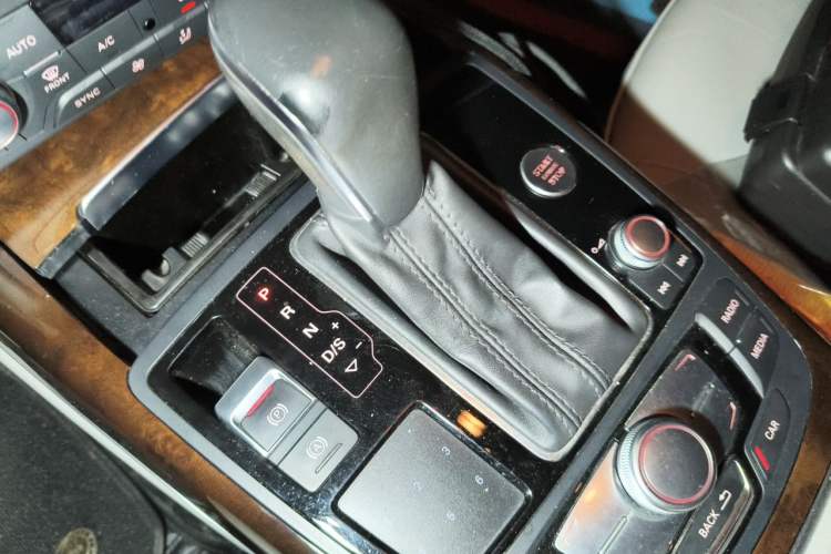 Used Audi A6L 2016 30 FSI Comfort Version Gear Lever