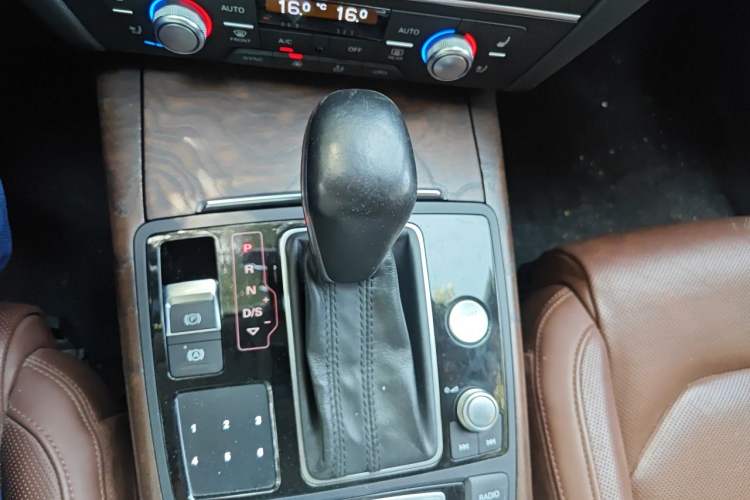 Used Audi A6L 2016 50 TFSI quattro Luxury Edition Gear Lever