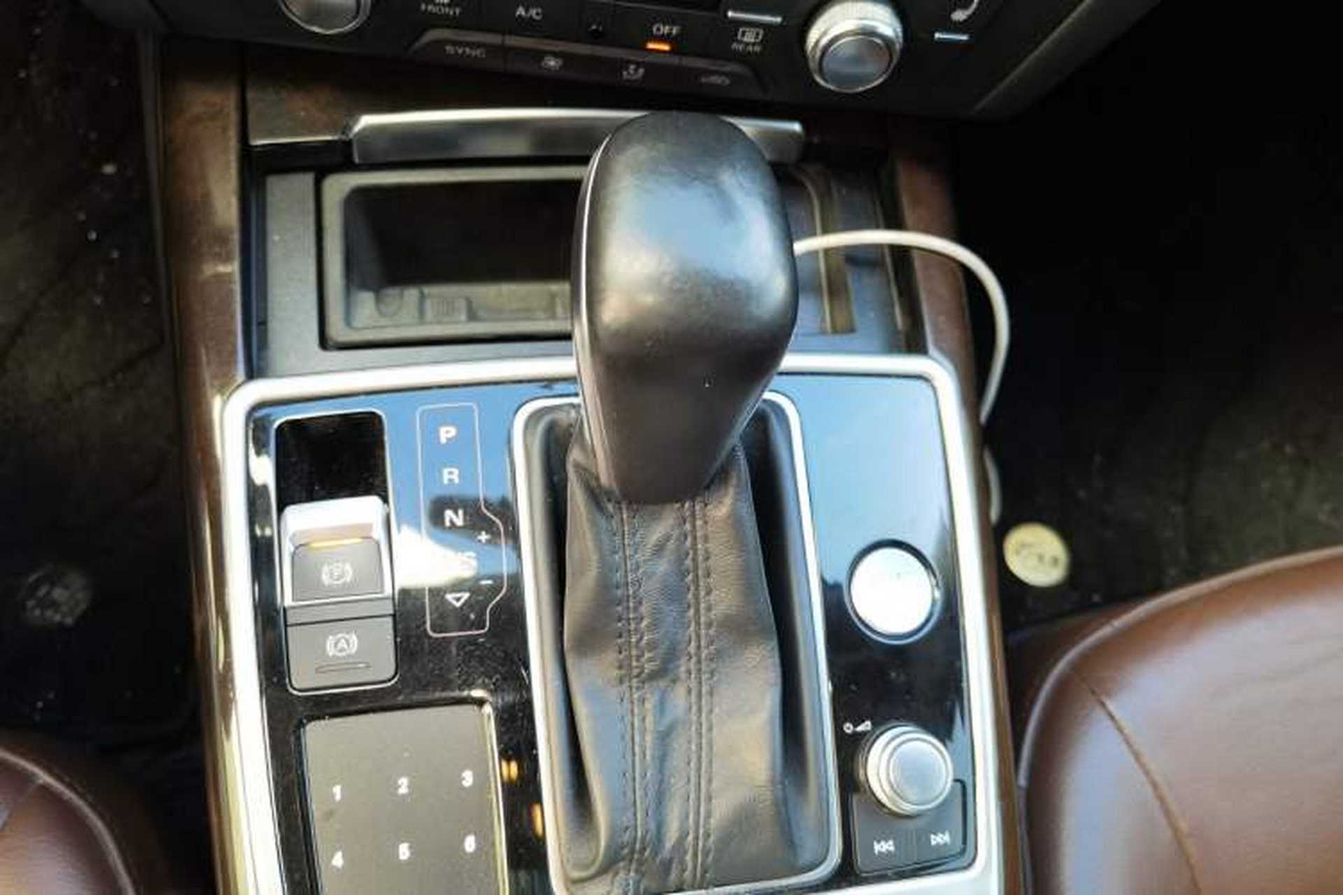Used Audi A6L 2016 30 FSI Comfort Version Gear Lever