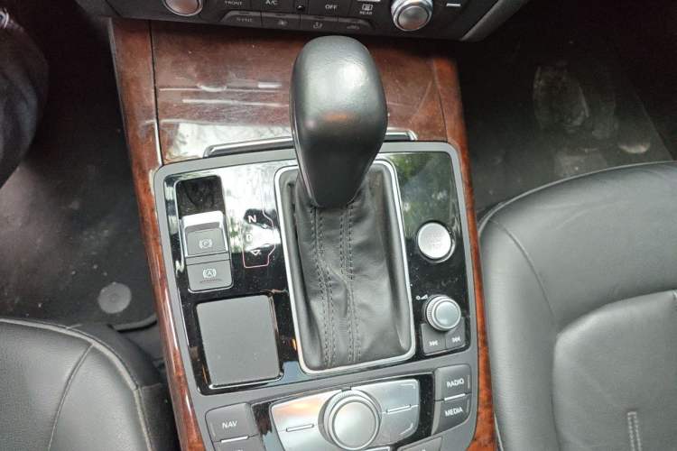 Used Audi A6L 2016 TFSI Comfort Model Gear Lever