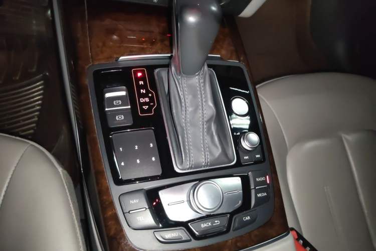 Used Audi A6L 2016 30 FSI Comfort Version Gear Lever