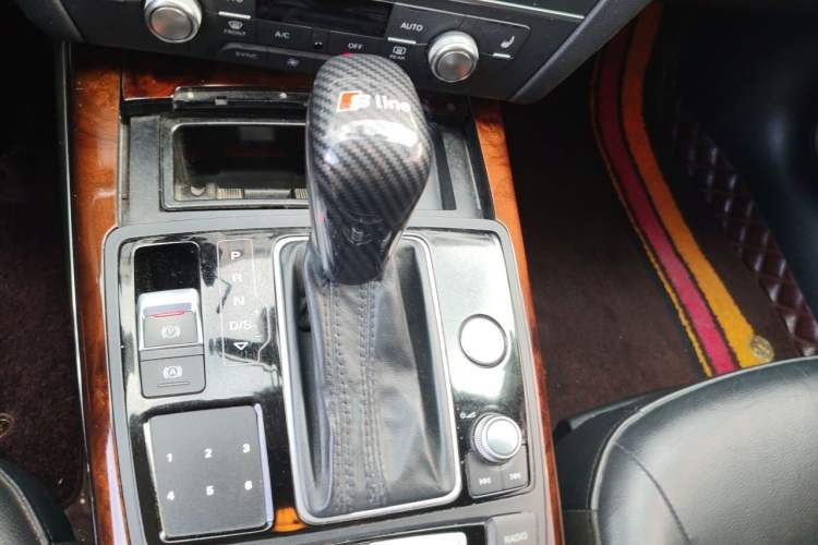 Used Audi A6L 2016 30 FSI Comfort Version Gear Lever