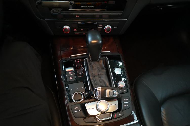 Used Audi A6L 2016 30 FSI Comfort Version Gear Lever