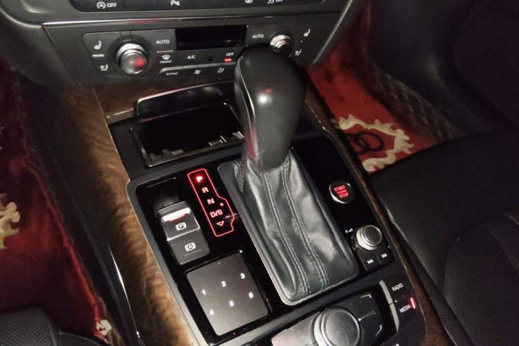 Used Audi A6L 2016 50 TFSI quattro Luxury Edition Gear Lever