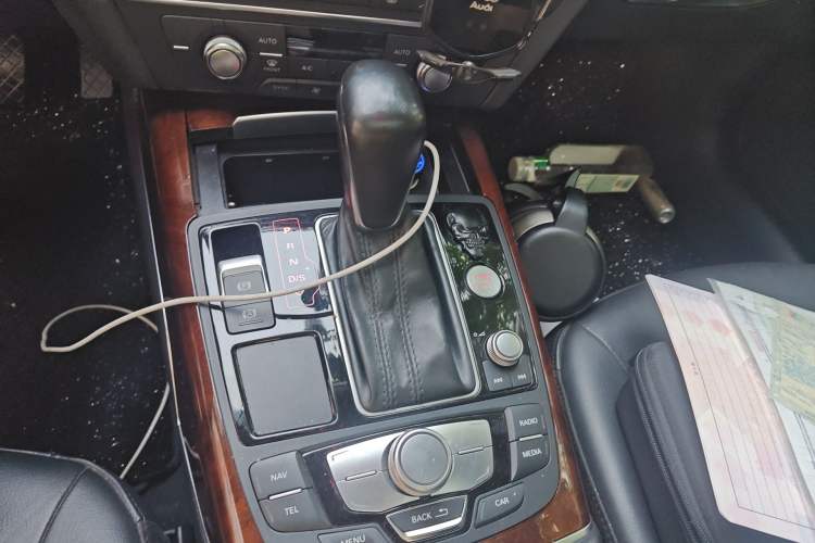 Used Audi A6L 2016 30 FSI Comfort Version Gear Lever