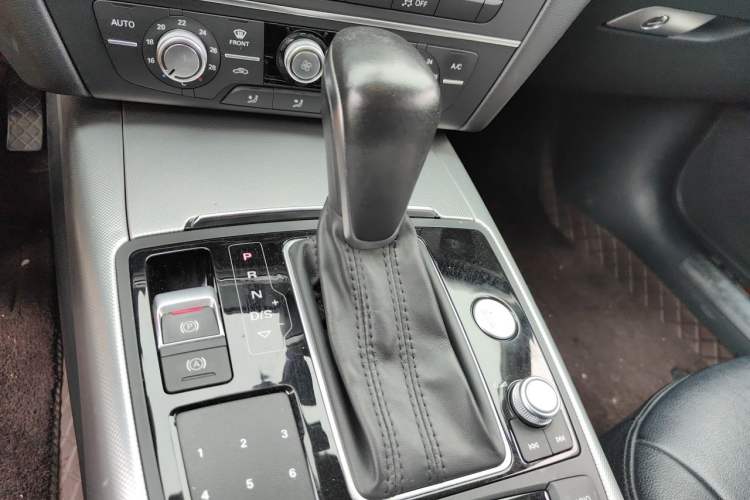 Used Audi A6L 2016 TFSI Technology Edition Gear Lever