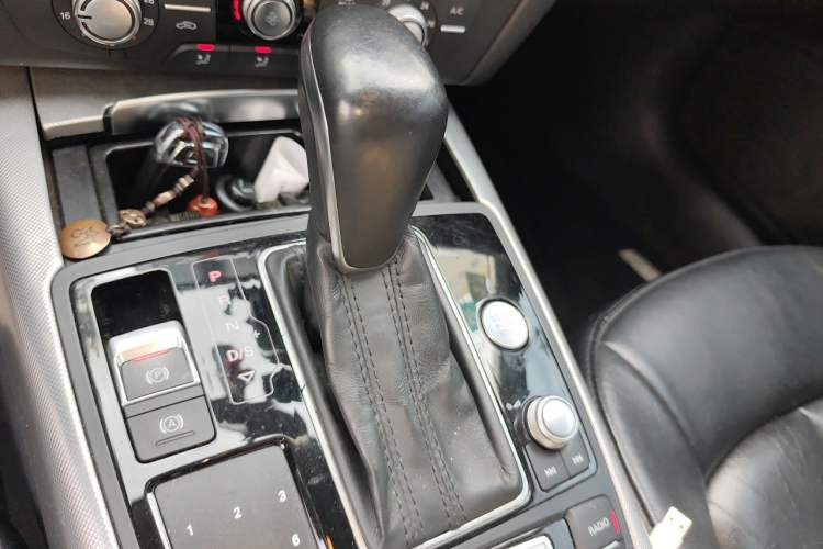 Used Audi A6L 2016 TFSI Technology Edition Gear Lever