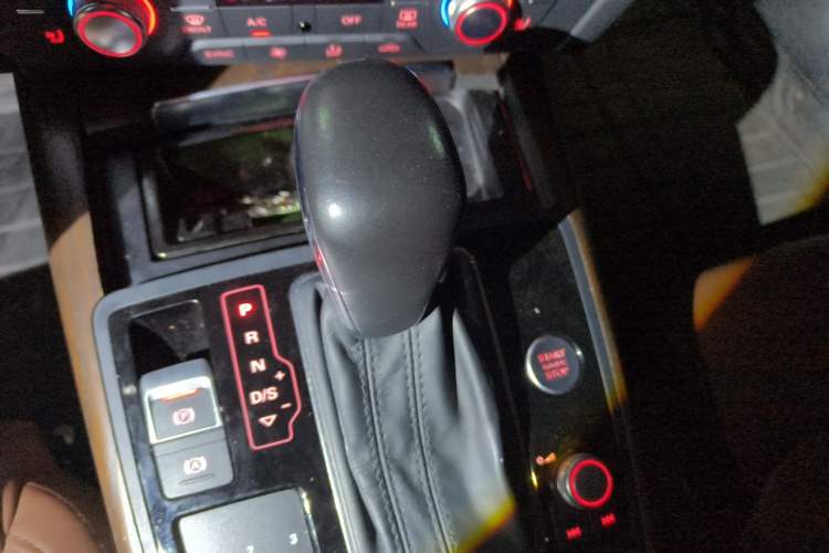 Used Audi A6L 2016 50 TFSI quattro Luxury Edition Gear Lever