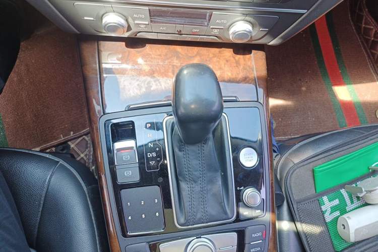 Used Audi A6L 2016 30 FSI Comfort Version Gear Lever