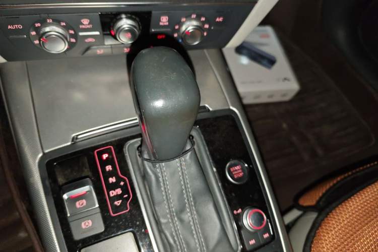 Used Audi A6L 2016 TFSI Technology Edition Gear Lever