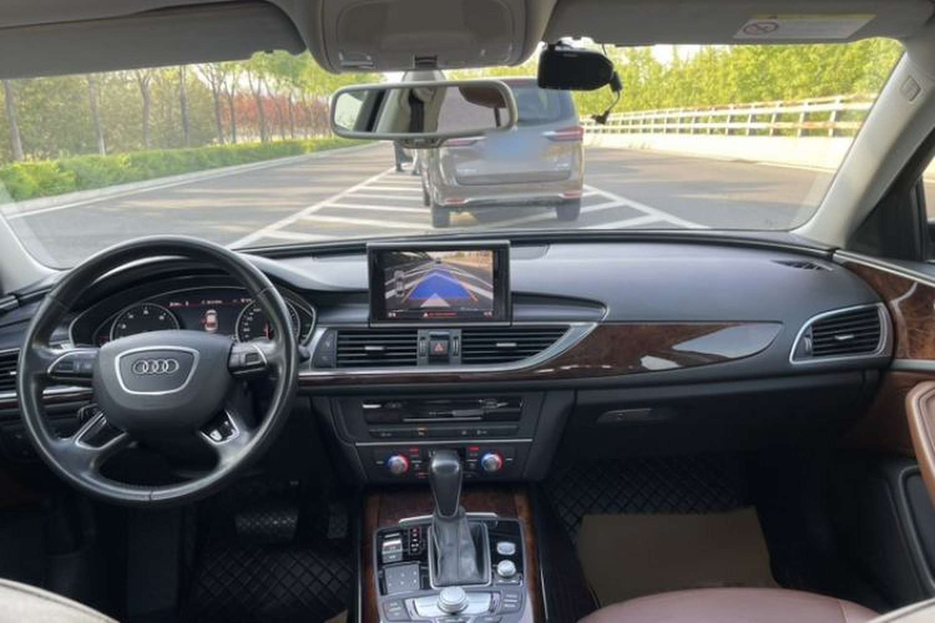 Used Audi A6L 2016 30 FSI Comfort Version Interior 1