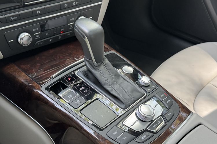 Used Audi A6L 2016 30 FSI Comfort Version Interior 3