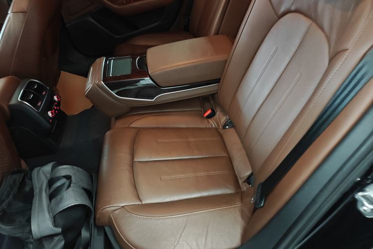 Used Audi A6L 2016 30 FSI Comfort Version Interior 4