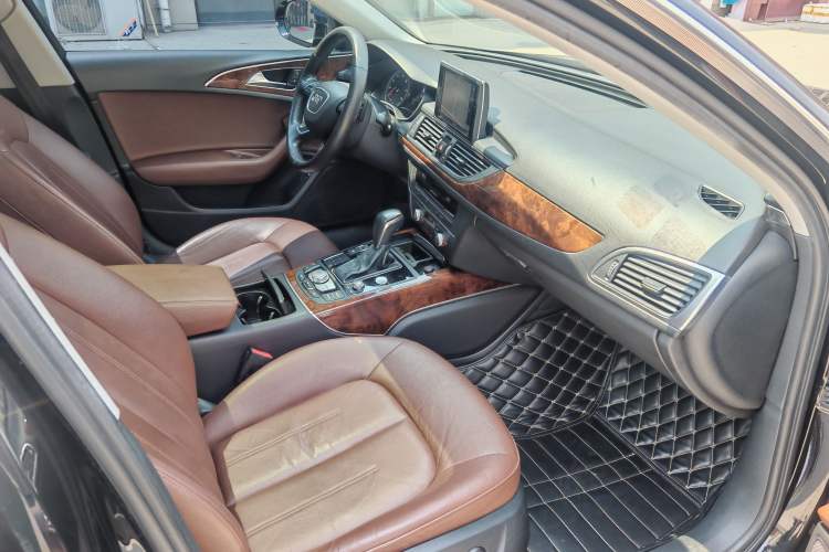 Used Audi A6L 2016 30 FSI Comfort Version Interior 4