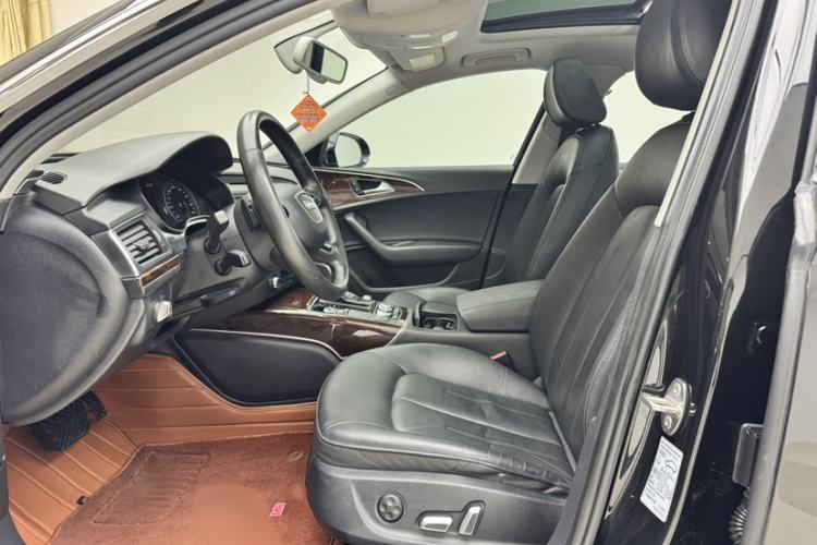 Used Audi A6L 2016 30 FSI Comfort Version Interior 8